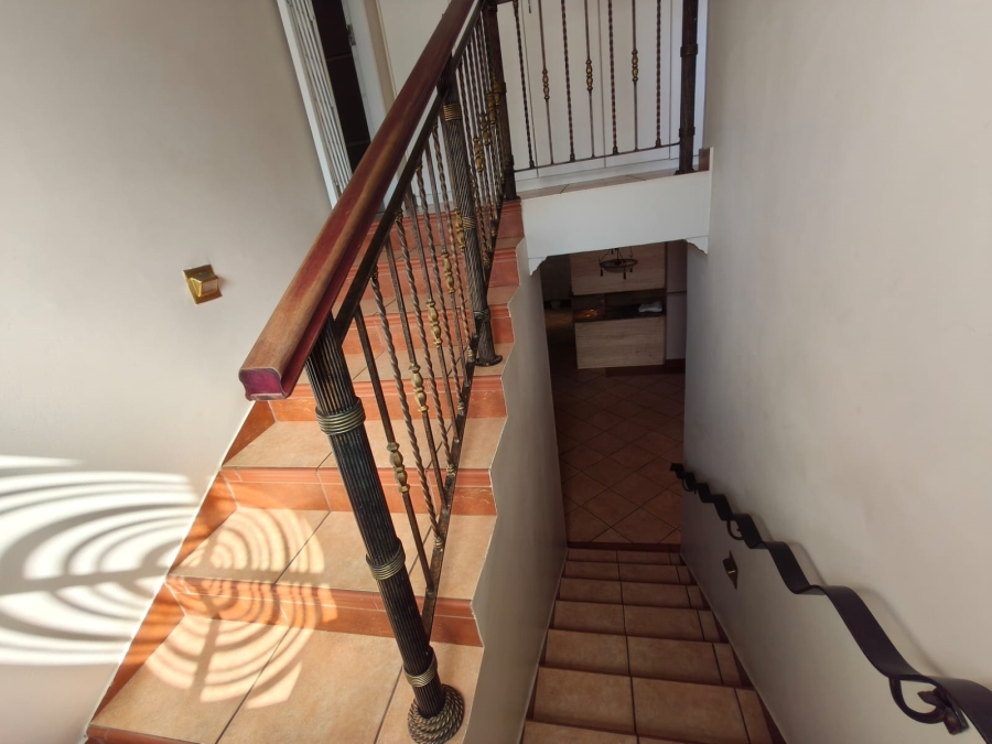 4 Bedroom Property for Sale in Safari Gardens North West